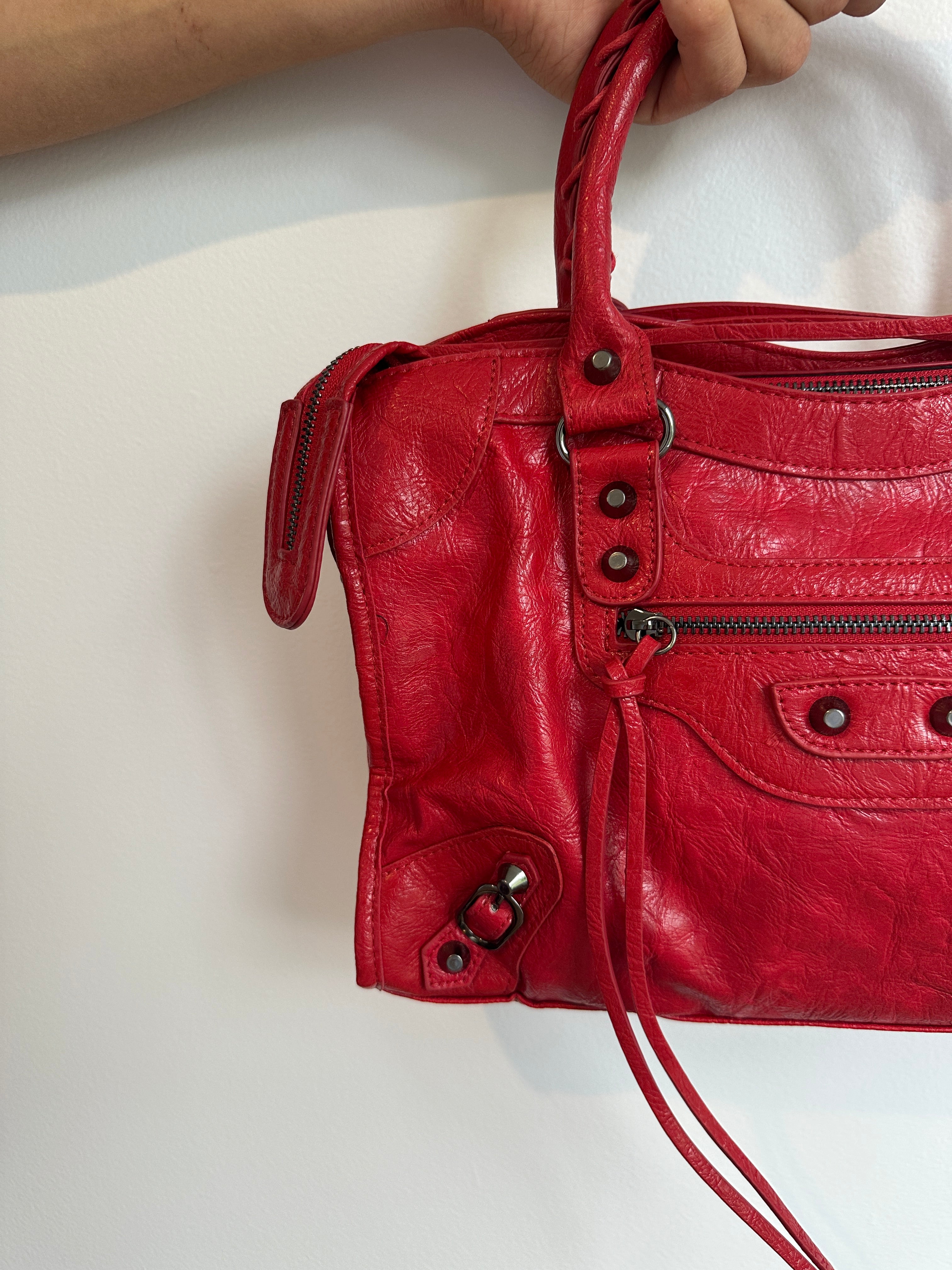LE CITY ROGUE RED